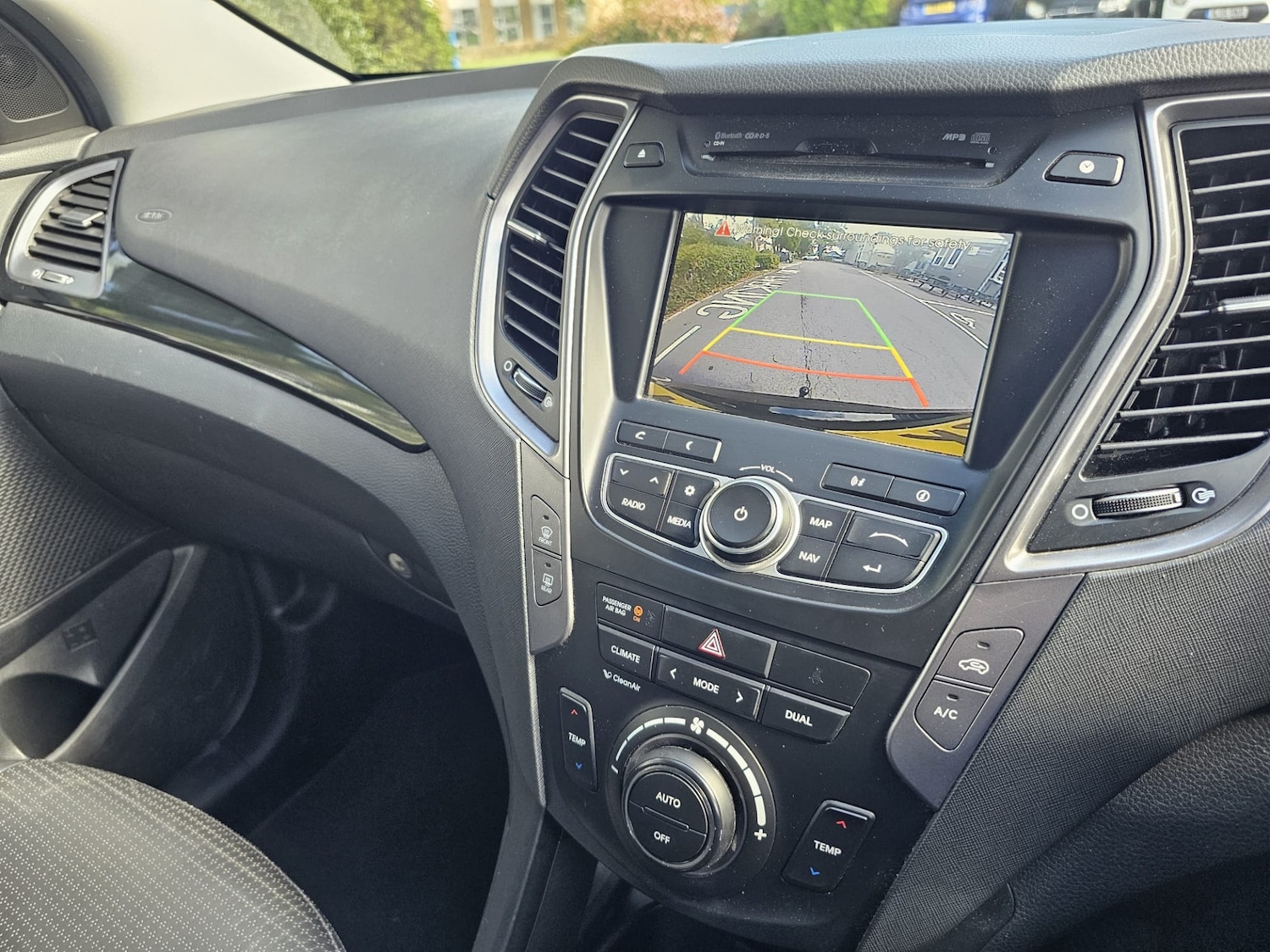 Used Hyundai Santa Fe 2014 for sale - 76663059: Photo 19