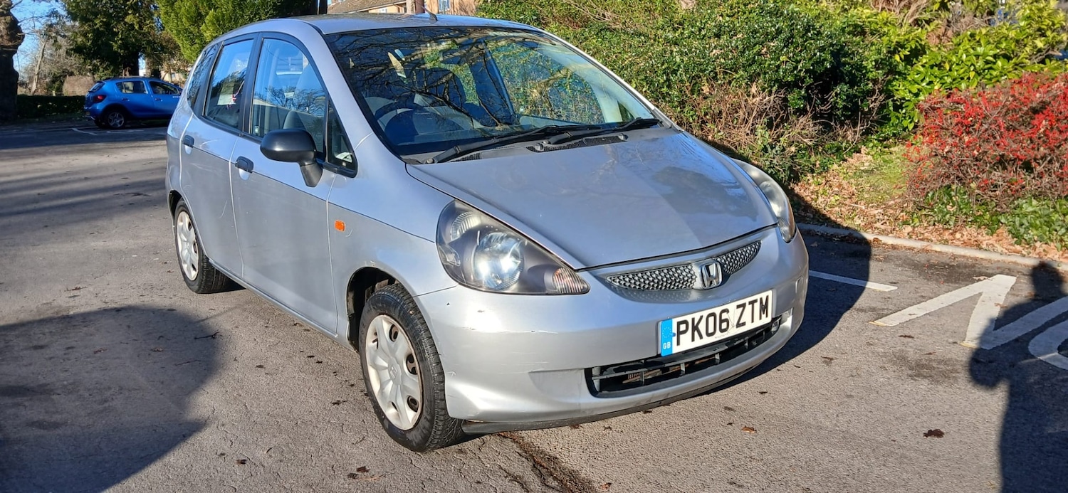 Used Honda Jazz 2006 for sale - 77094189: Photo 2