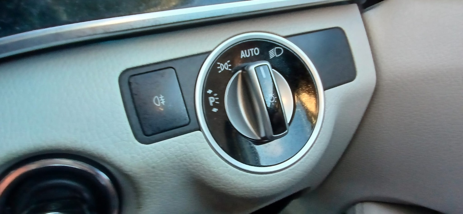 Used Mercedes-Benz E Class 2013 for sale - 77115930: Photo 13