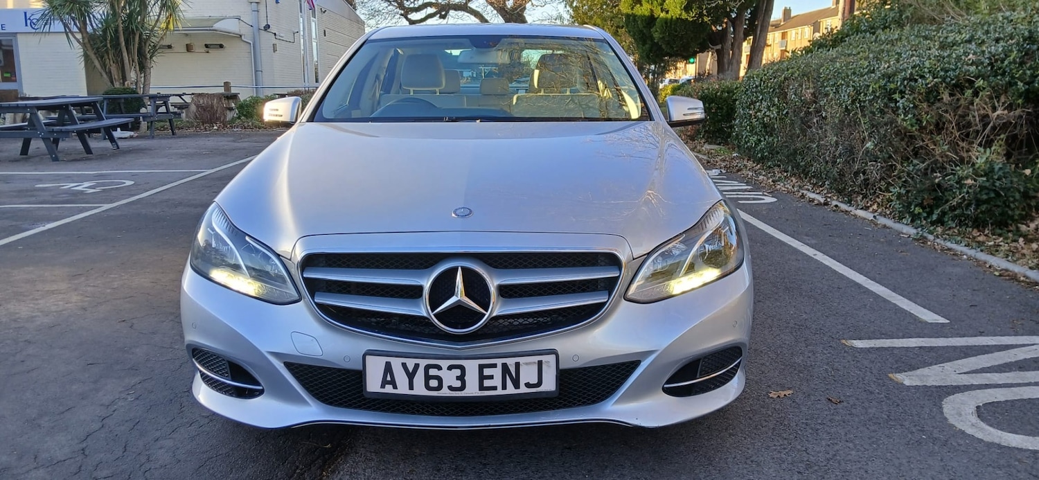 Used Mercedes-Benz E Class 2013 for sale - 77115930: Photo 3