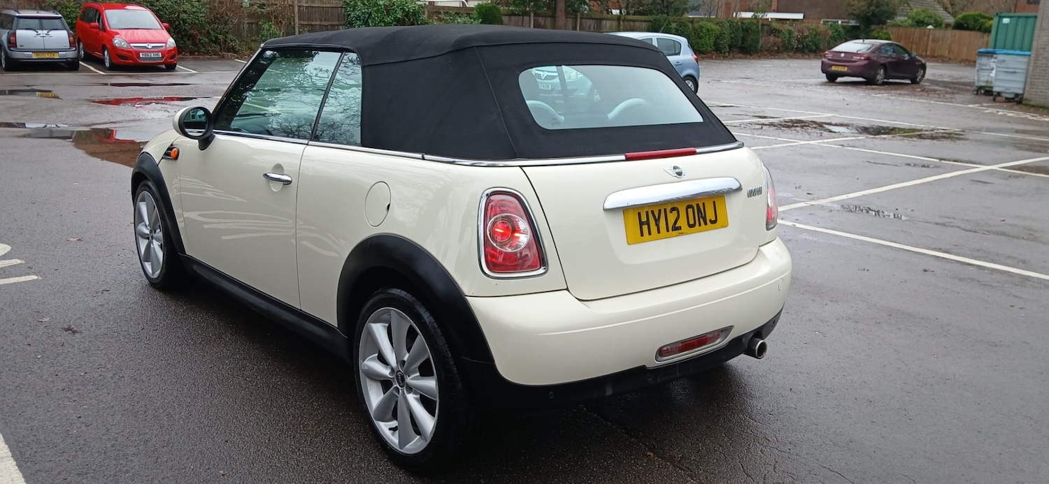 Used MINI Convertible 2012 for sale - 76960319: Photo 19
