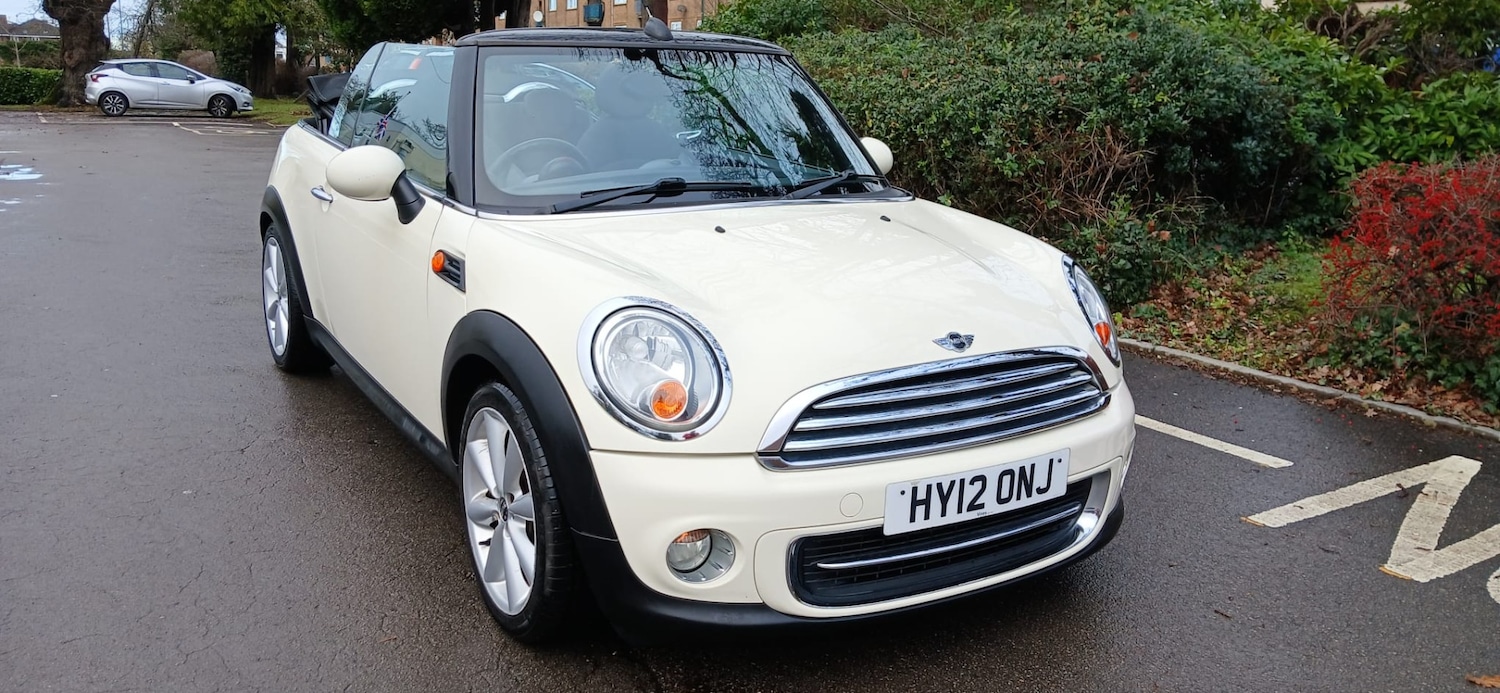 Used MINI Convertible 2012 for sale - 76960319: Photo 2