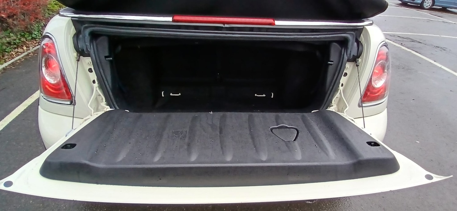 Used MINI Convertible 2012 for sale - 76960319: Photo 21