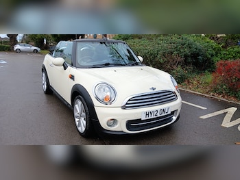 Used MINI Convertible 2012 for sale - 76960319: Photo
