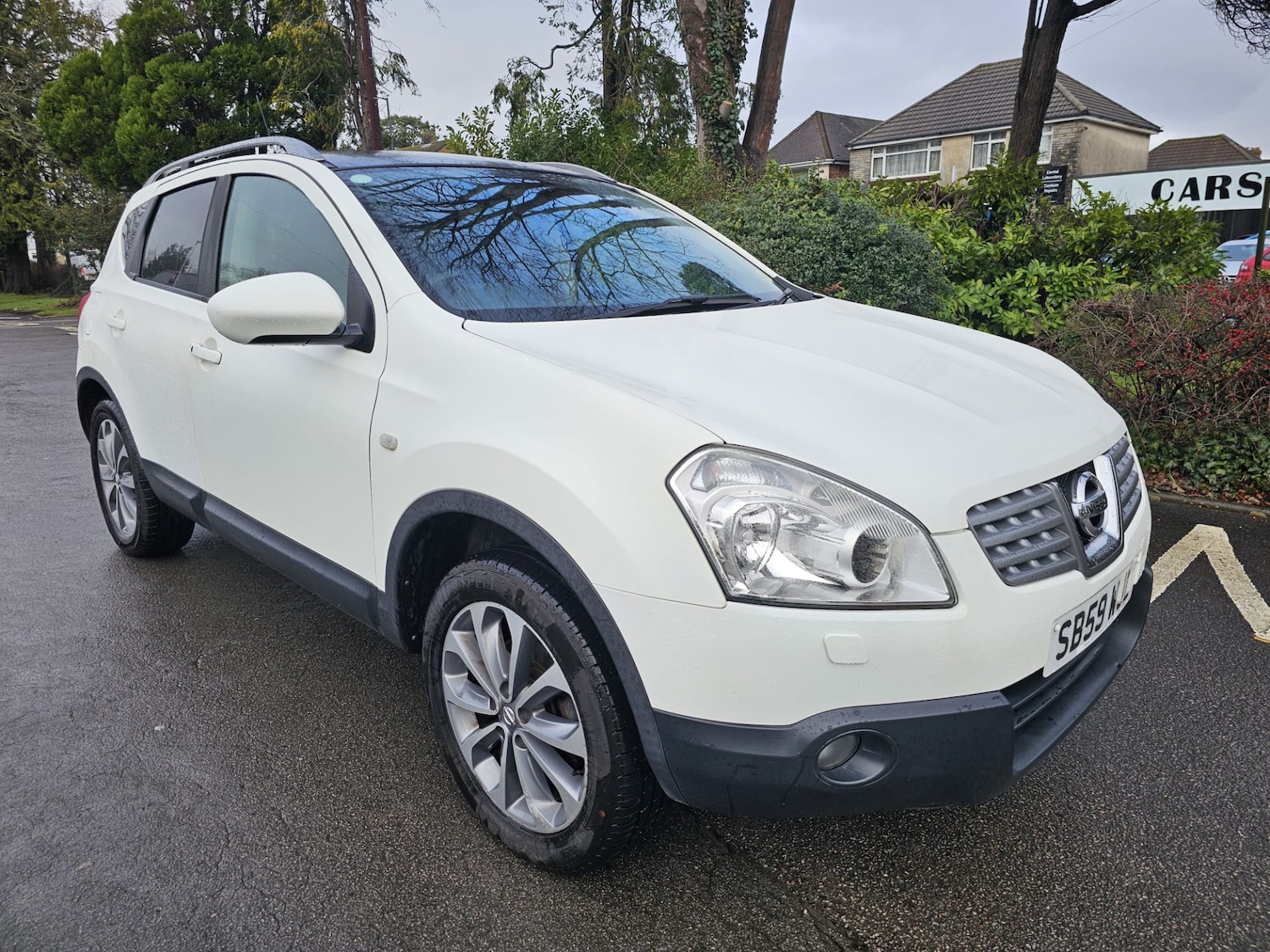 Used Nissan Qashqai 2010 for sale - 77460352: Photo 2