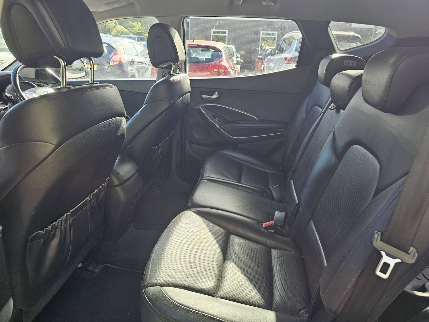 Used Hyundai Santa Fe 2015 for sale - 76366970: Photo 17