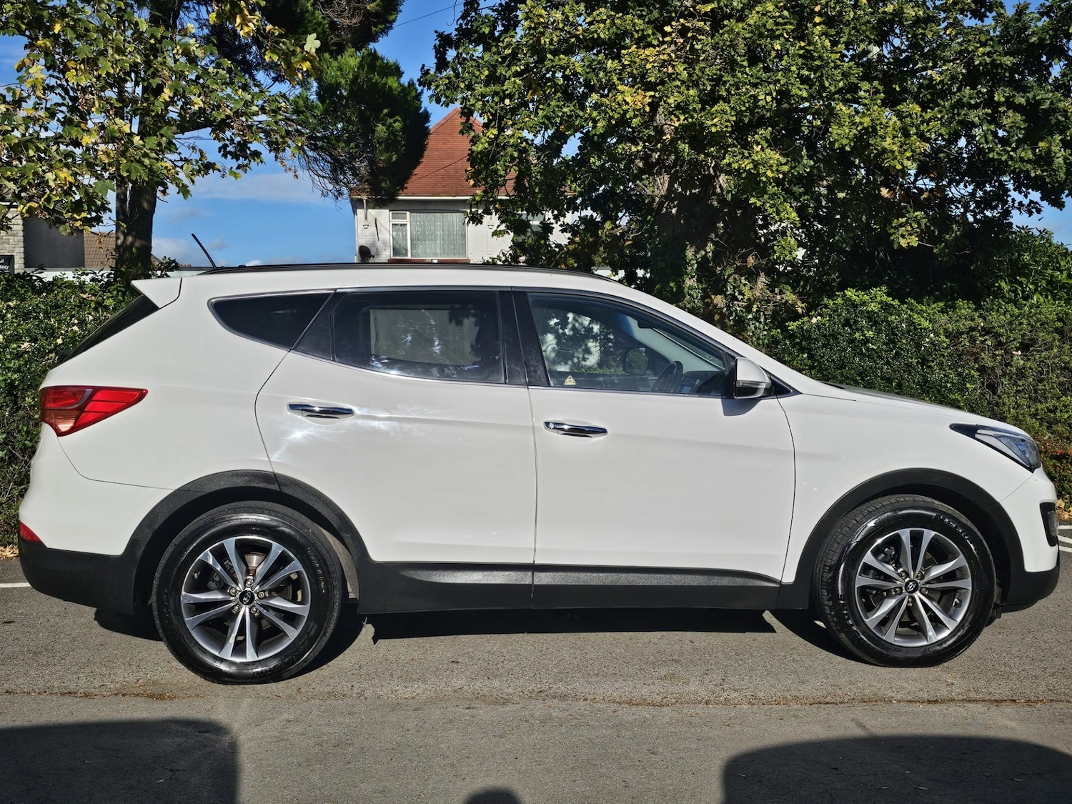 Used Hyundai Santa Fe 2015 for sale - 76366970: Photo 8