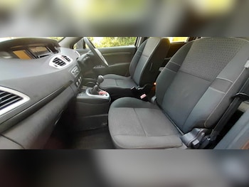 Used Renault Scenic 2011 for sale - 75169261: Photo