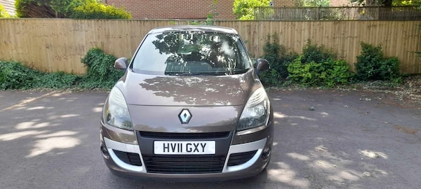 Used Renault Scenic 2011 for sale - 75169261: Photo 9