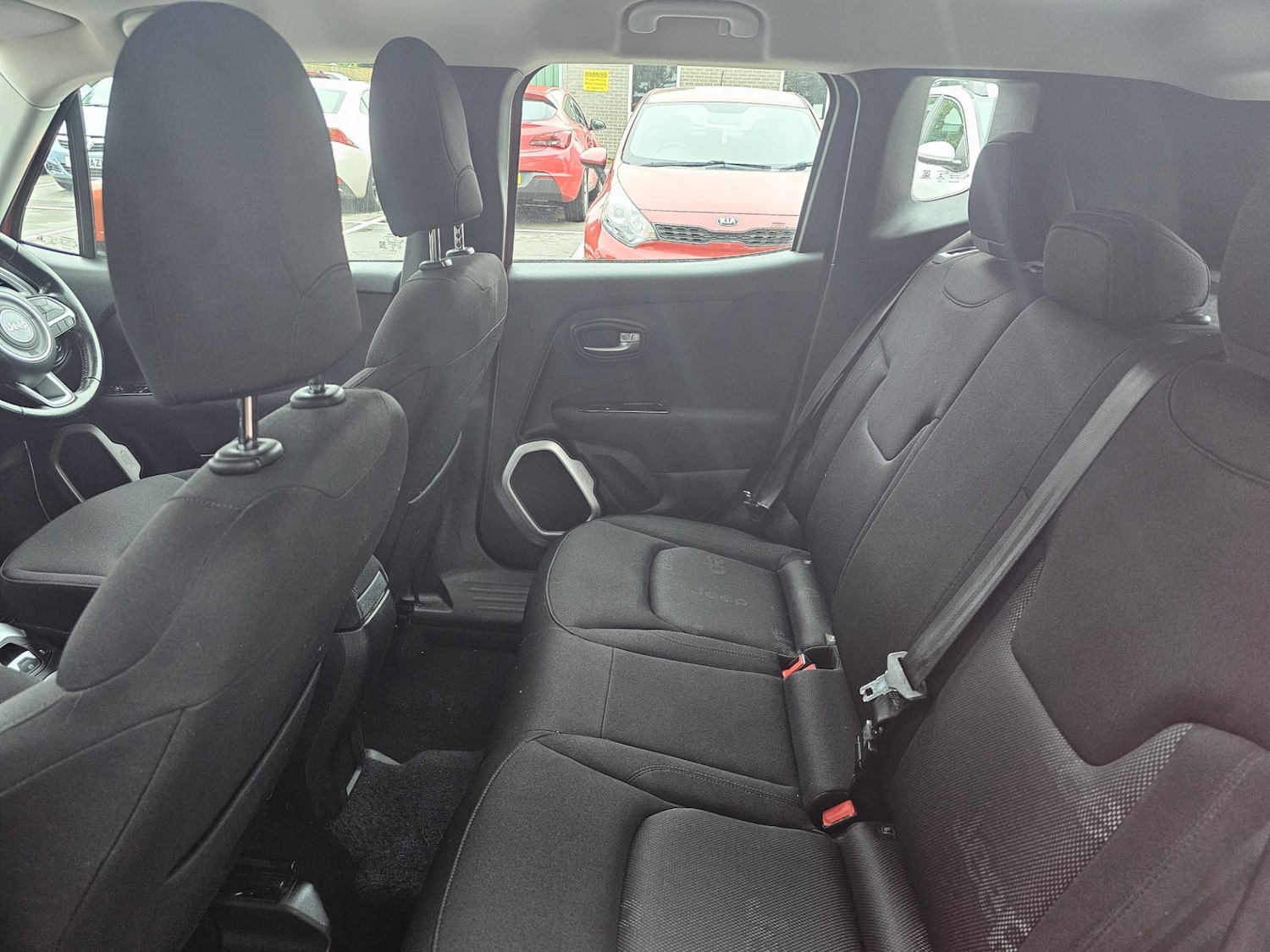 Used Jeep Renegade 2015 for sale - 75984918: Photo 21