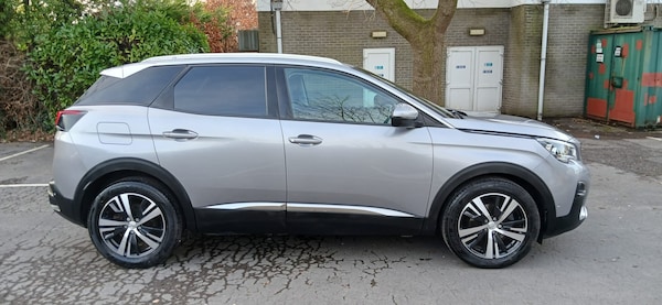 Used Peugeot 3008 2019 for sale - 74192389: Photo 14