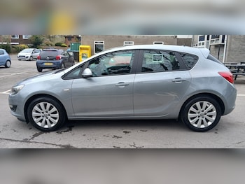 Used Vauxhall Astra 2014 for sale - 77916457: Photo