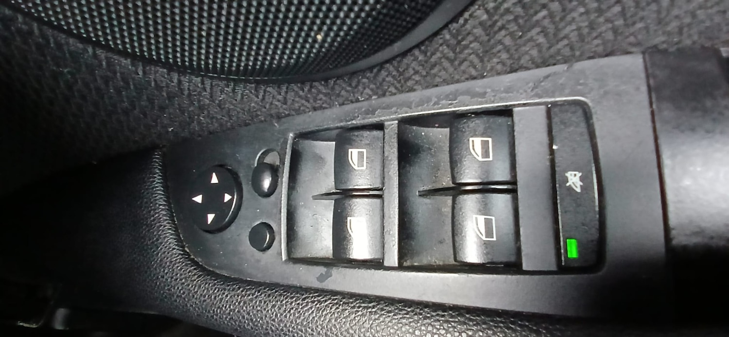 Used BMW 3 Series 2009 for sale - 77114281: Photo 11