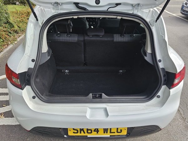 Used Renault Clio 2014 for sale - 76131236: Photo 10