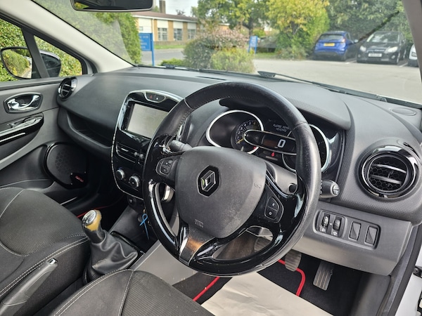 Used Renault Clio 2014 for sale - 76131236: Photo 9