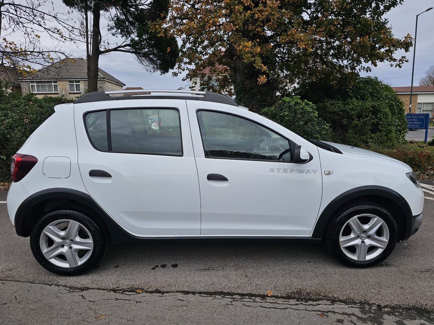 Used Dacia Sandero Stepway 2014 for sale - 76588396: Photo 10