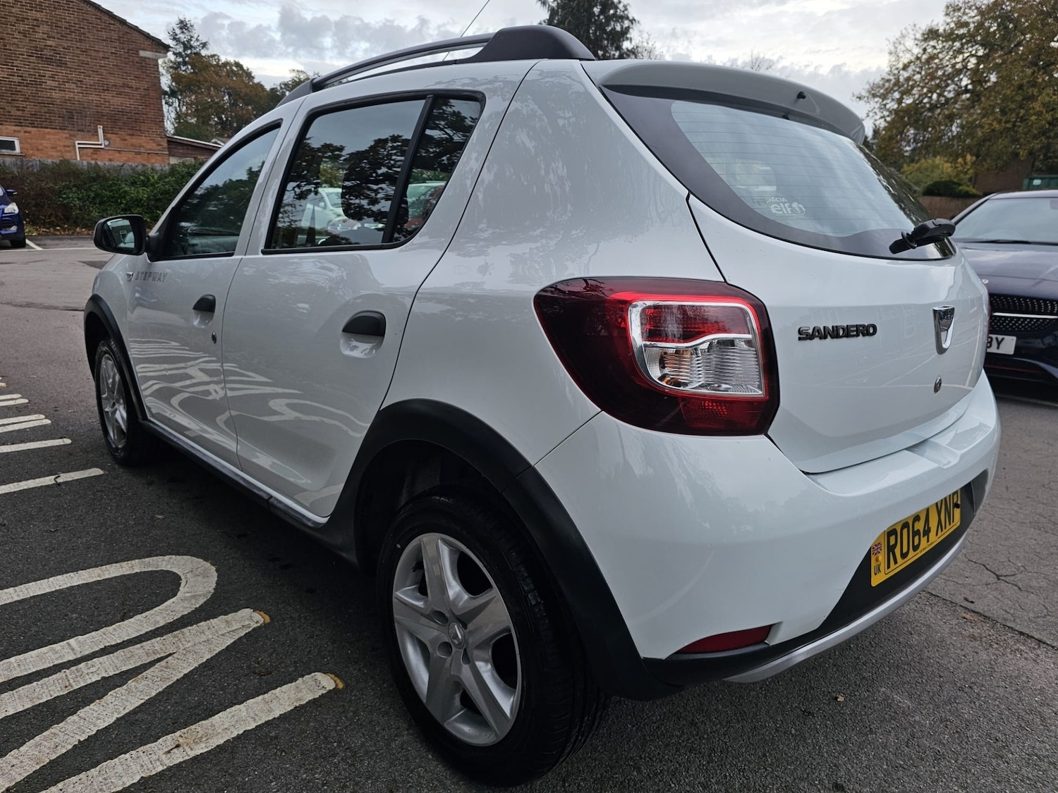 Used Dacia Sandero Stepway 2014 for sale - 76588396: Photo 9
