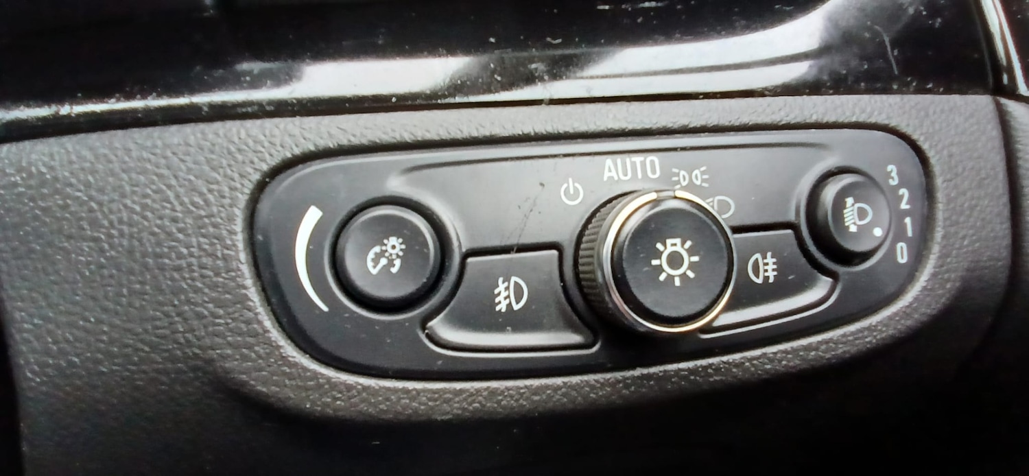 Used Vauxhall Mokka X 2017 for sale - 77917365: Photo 10