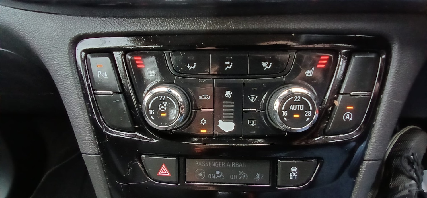 Used Vauxhall Mokka X 2017 for sale - 77917365: Photo 12