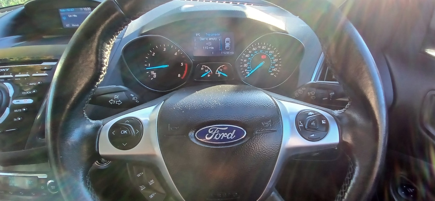 Used Ford Kuga 2015 for sale - 76517910: Photo 10