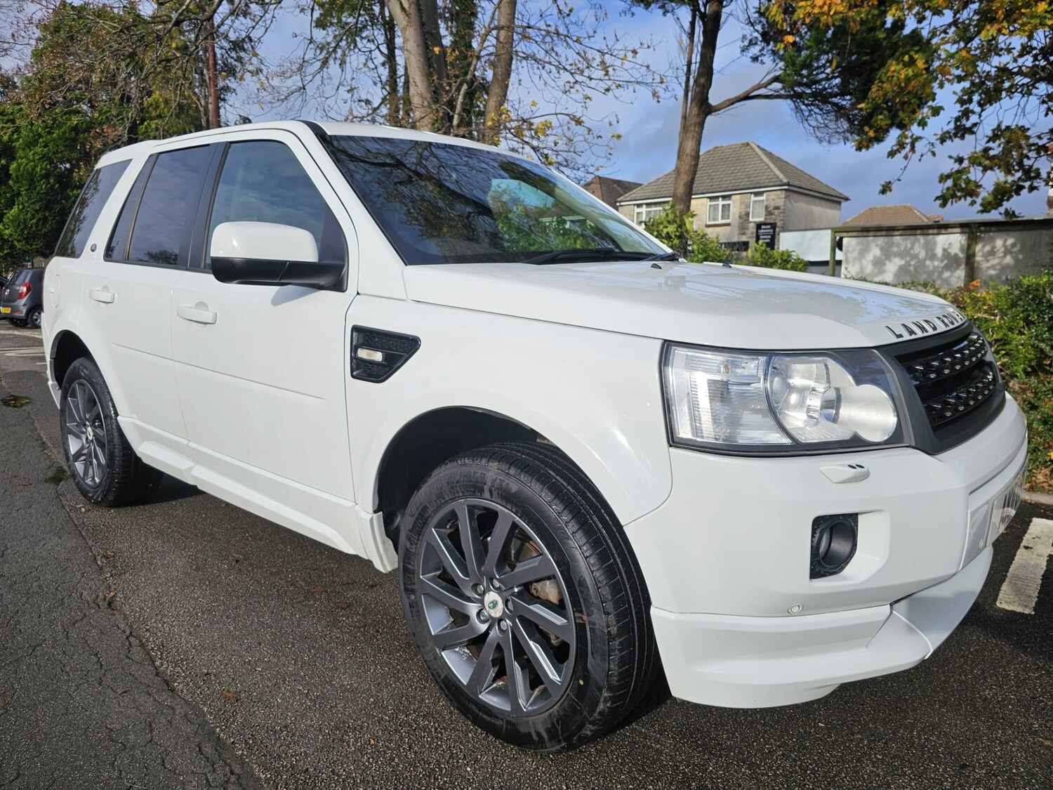 Used Land Rover Freelander 2011 for sale - 76580493: Photo 2