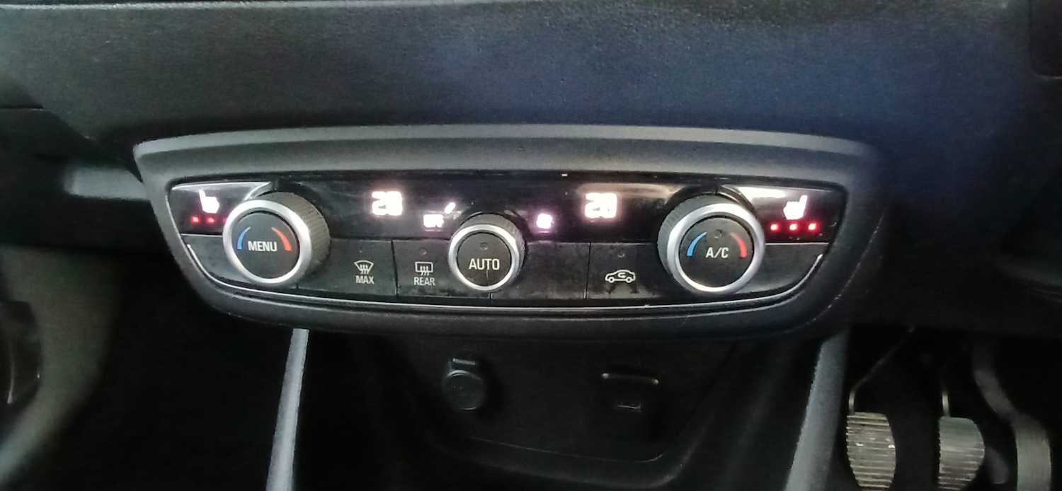 Used Vauxhall Crossland X 2018 for sale - 77147963: Photo 11