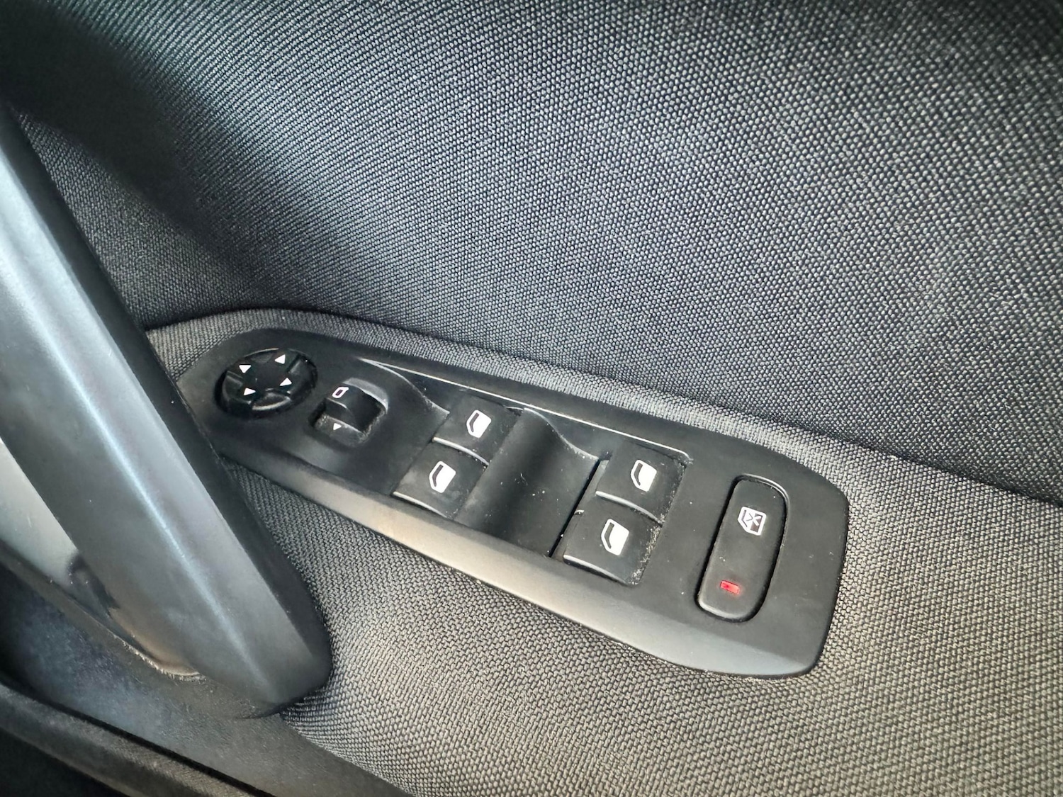 Used Peugeot 308 2018 for sale - 77165109: Photo 3