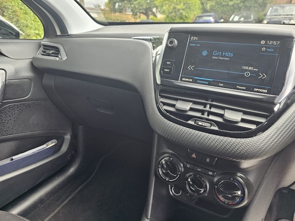 Used Peugeot 208 2018 for sale - 75404753: Photo 15