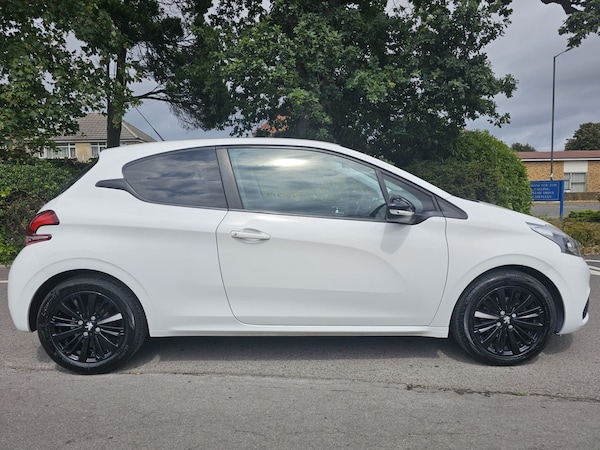 Used Peugeot 208 2018 for sale - 75404753: Photo 9