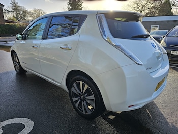 Used Nissan Leaf 2017 for sale - 76946976: Photo