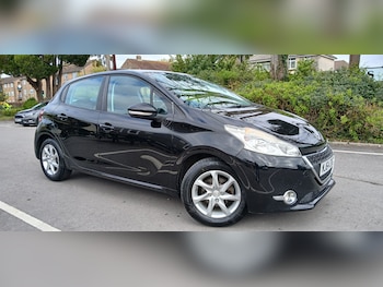 Used Peugeot 208 2014 for sale - 78091784: Photo