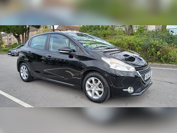 Used Peugeot 208 2014 for sale - 78091784: Photo