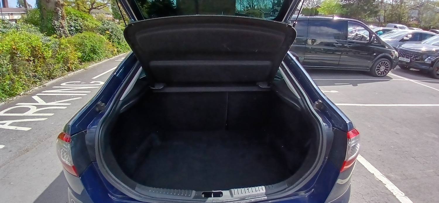 Used Ford Mondeo 2012 for sale - 78210307: Photo 16