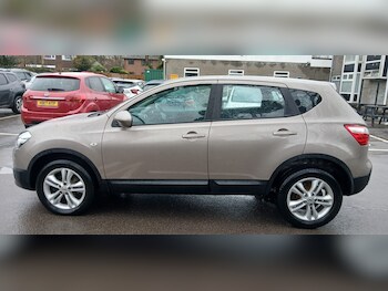 Used Nissan Qashqai 2012 for sale - 77273996: Photo