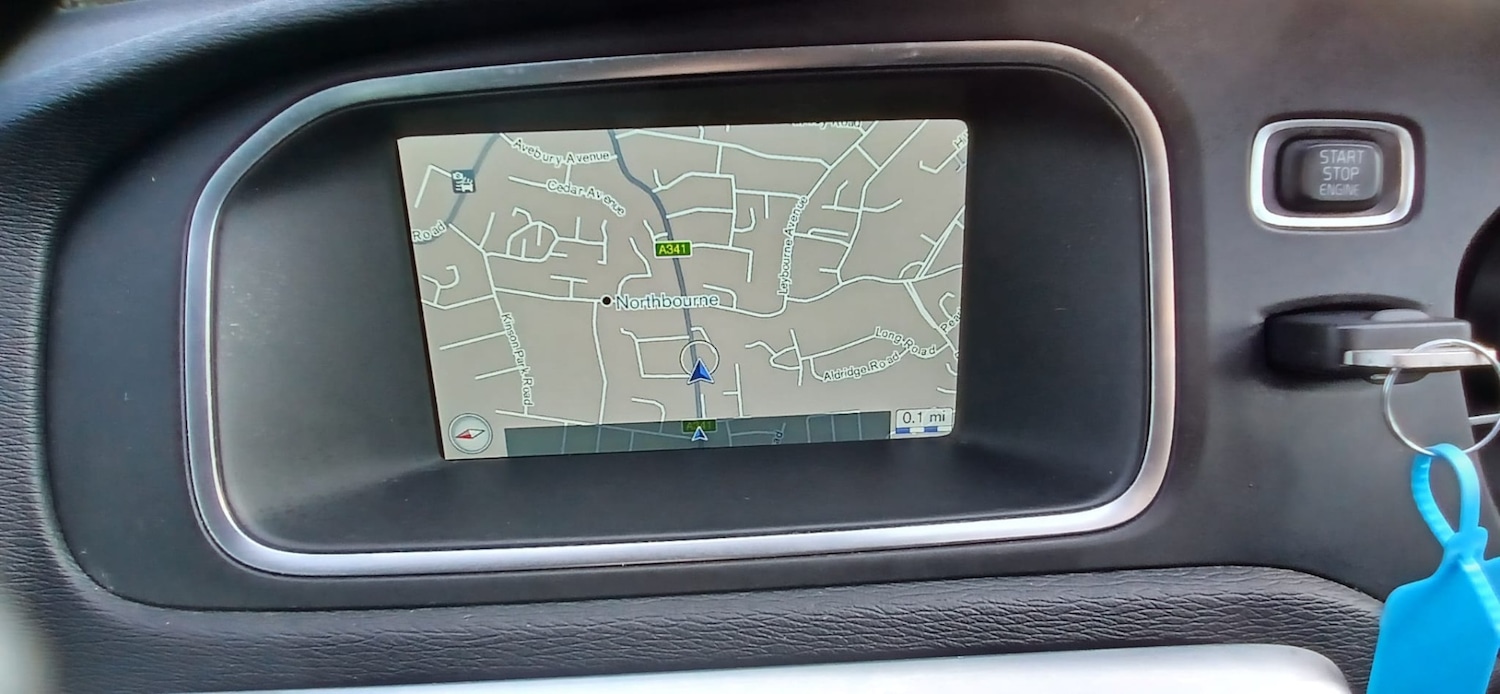 Used Volvo V40 2015 for sale - 77379137: Photo 10