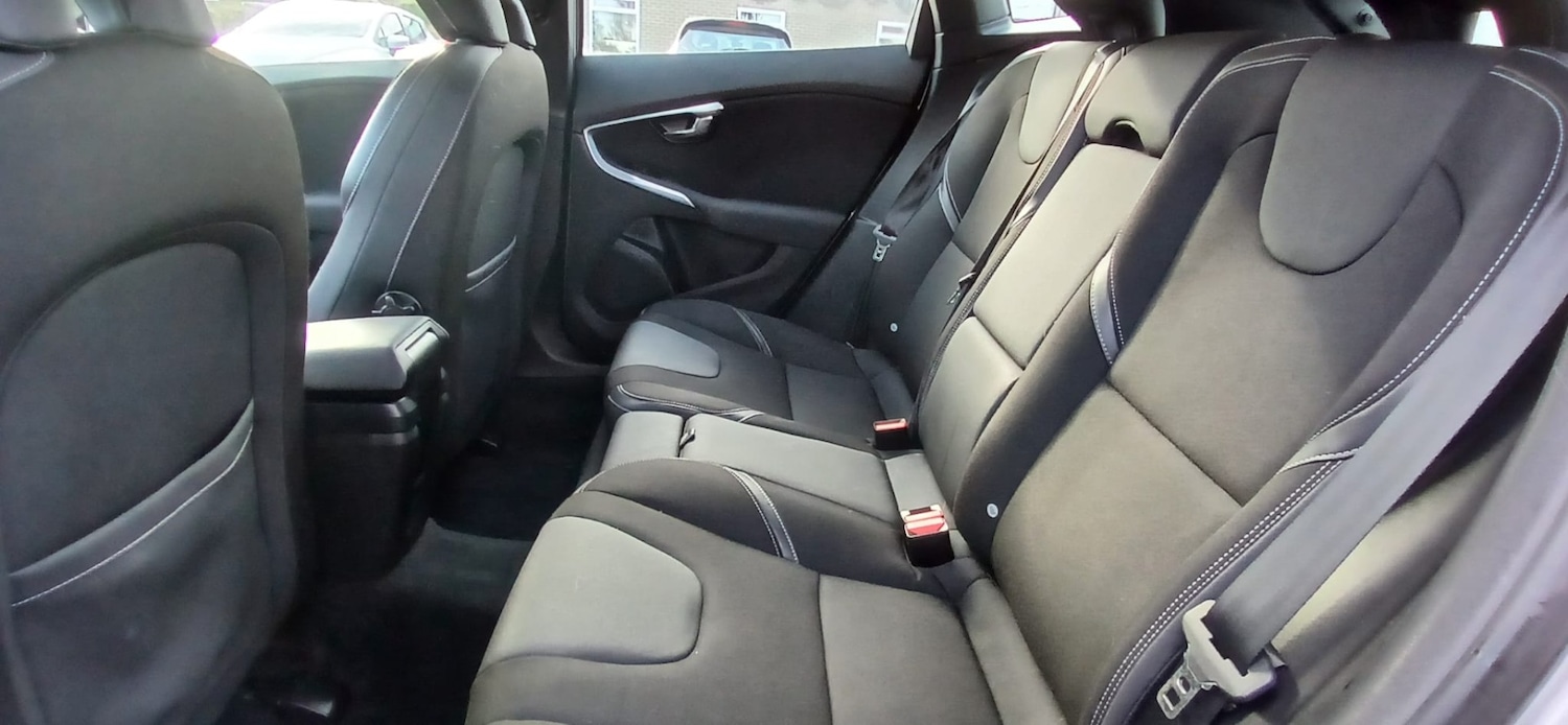 Used Volvo V40 2015 for sale - 77379137: Photo 17