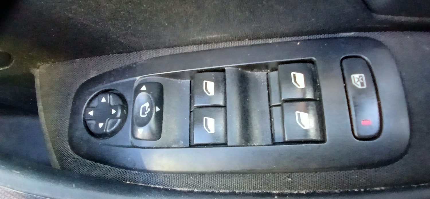 Used Peugeot 2008 2018 for sale - 78131555: Photo 10