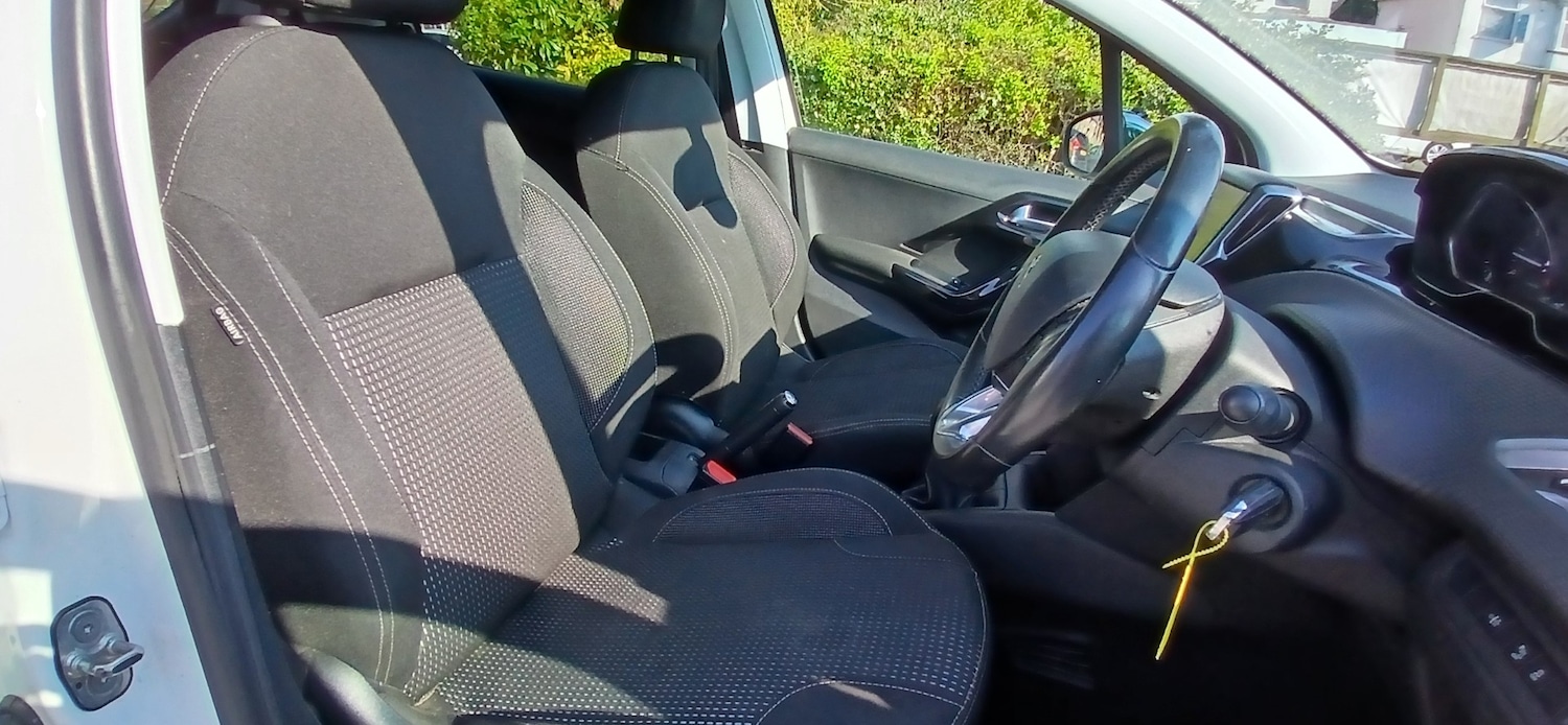 Used Peugeot 208 2016 for sale - 77973566: Photo 13