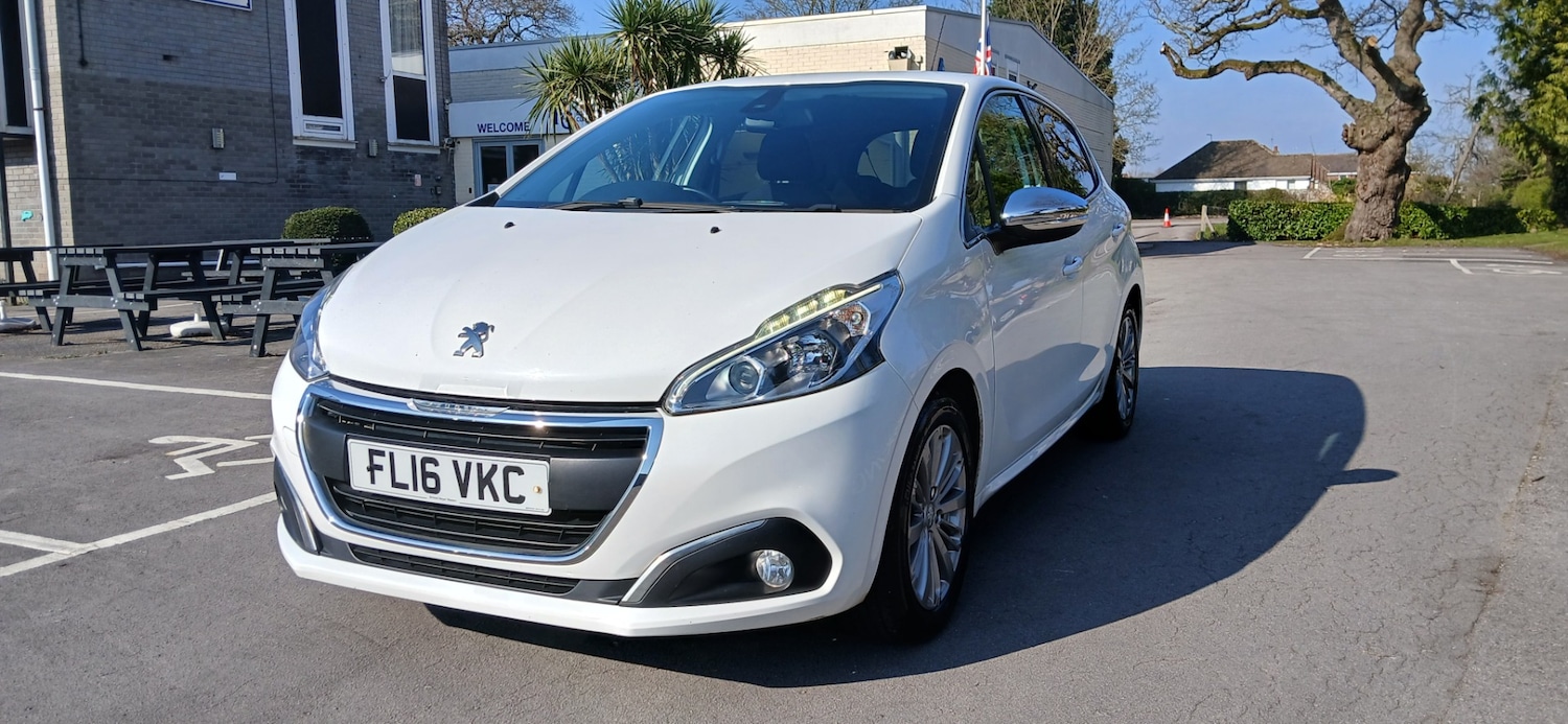 Used Peugeot 208 2016 for sale - 77973566: Photo 4