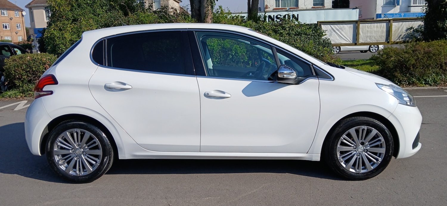 Used Peugeot 208 2016 for sale - 77973566: Photo 9