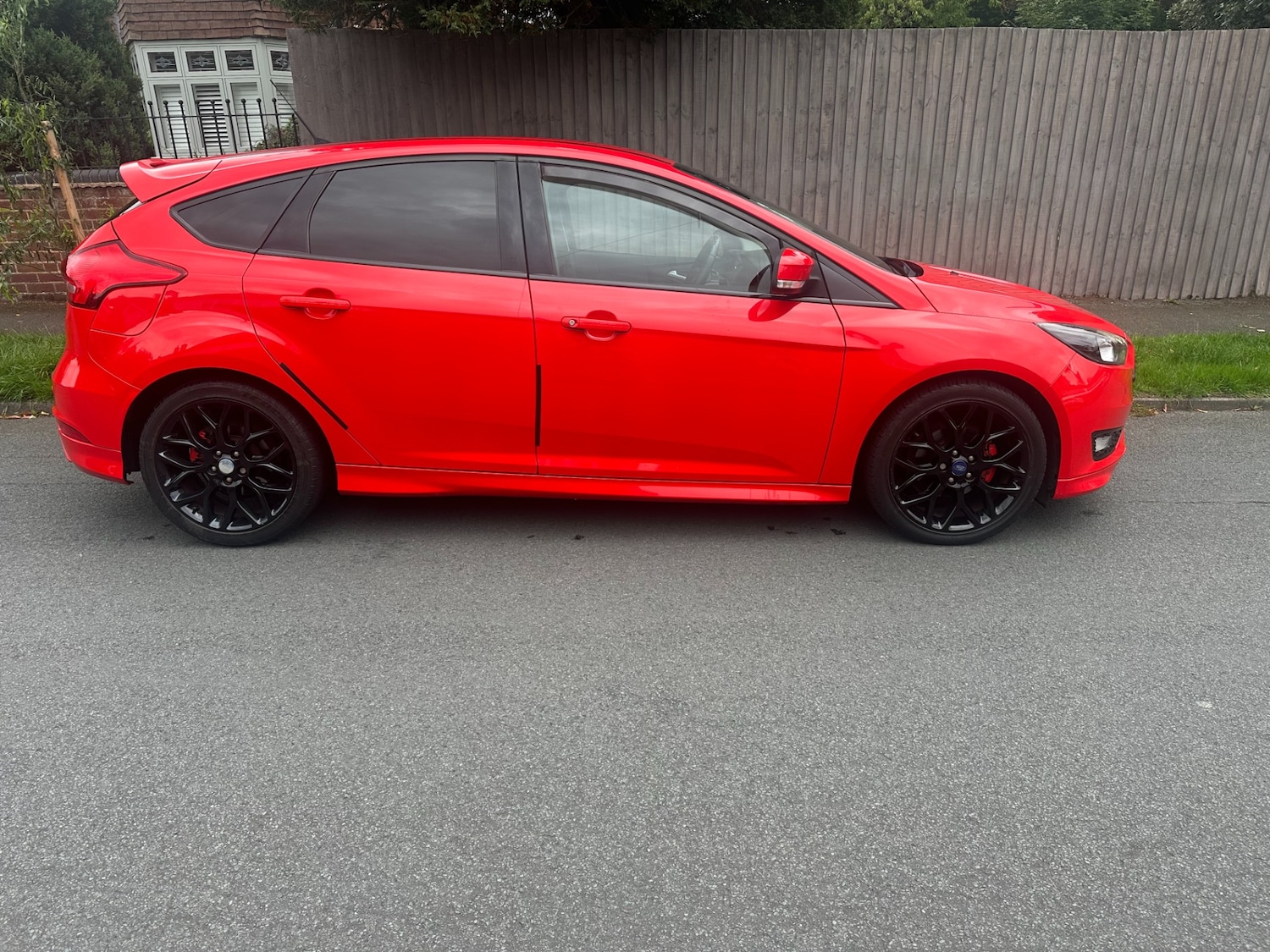 Used Ford Focus 2015 for sale - 76091239: Photo 2