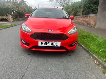 Used Ford Focus 2015 for sale - 76091239: Photo 3