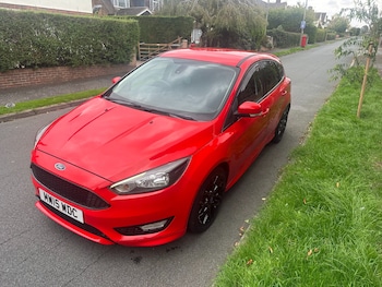 Used Ford Focus 2015 for sale - 76091239: Photo 4