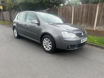 Volkswagen - Golf
