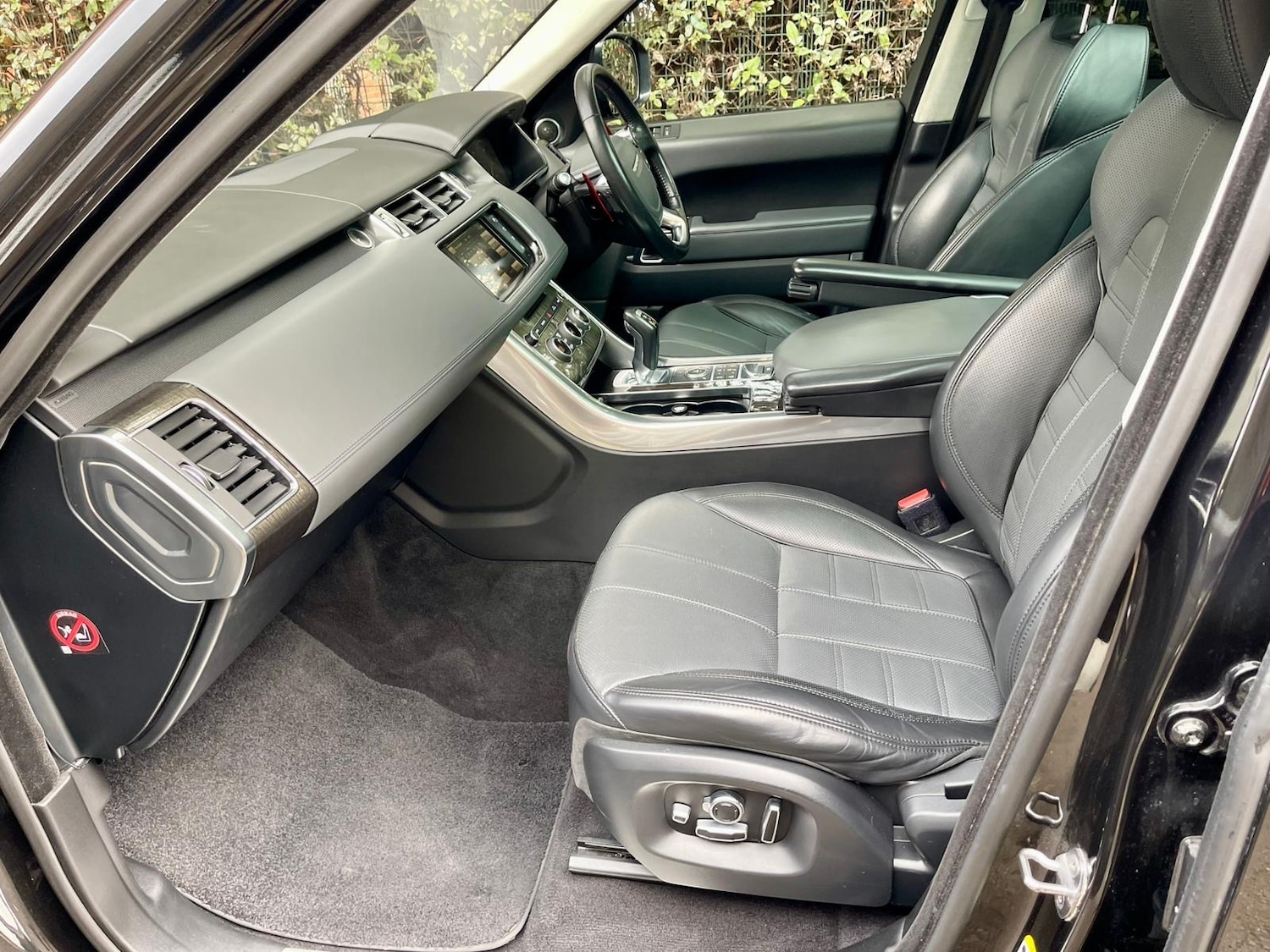 Used Land Rover Range Rover Sport 2015 for sale - 77033715: Photo 10