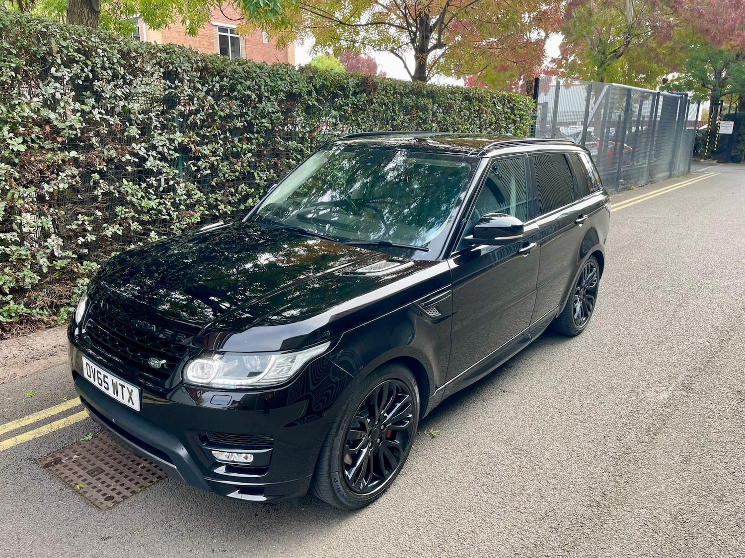 Used Land Rover Range Rover Sport 2015 for sale - 77033715: Photo 3