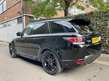 Used Land Rover Range Rover Sport 2015 for sale - 77033715: Photo