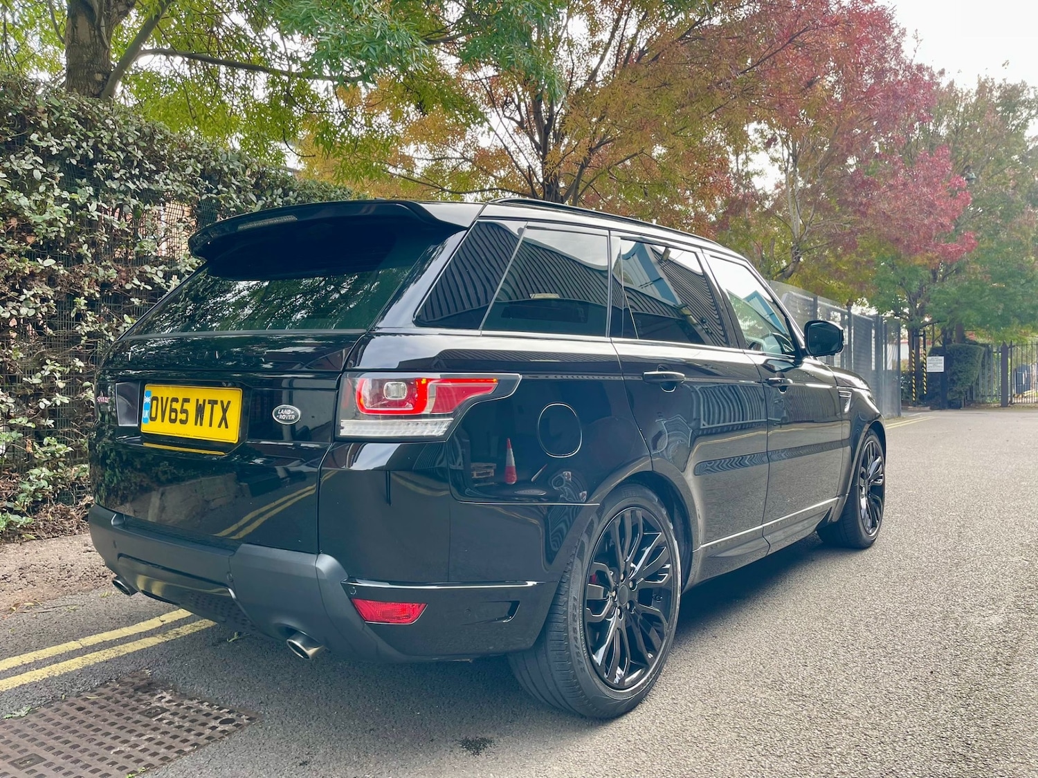 Used Land Rover Range Rover Sport 2015 for sale - 77033715: Photo 8