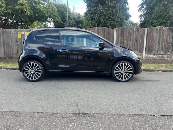 Used Volkswagen up! 2017 for sale - 75272007: Photo 4