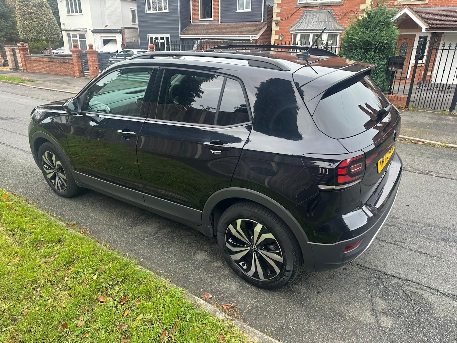 Used Volkswagen T-Cross 2022 for sale - 76412209: Photo 4